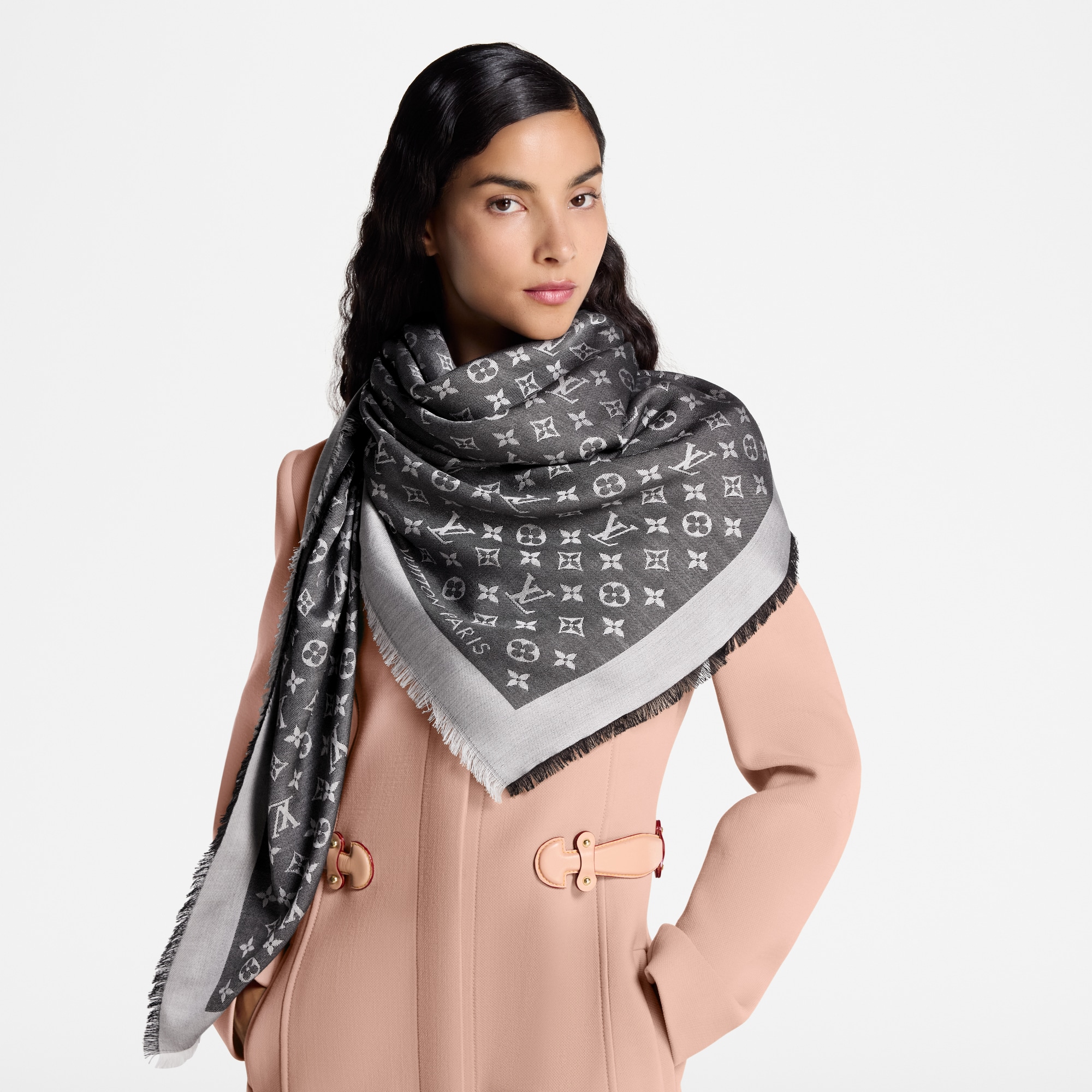 LOUIS VUITTON ストール グレーxネイビー140cm x140cm LOUIS VUITTON ストール グレーxネイビー140cm x140cm LOUIS